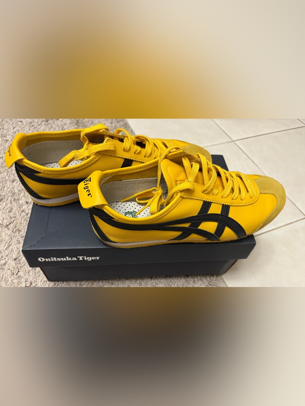 Onitsuka Tiger Yellow/Black Mexico 66 Sneakers -Unisex. Excellent condition. - Picture 2 of 6
